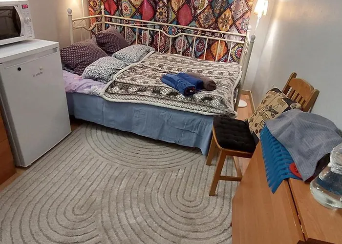 комната в квартире, 20 минут от центра на общественном транспорте בית אירוח *